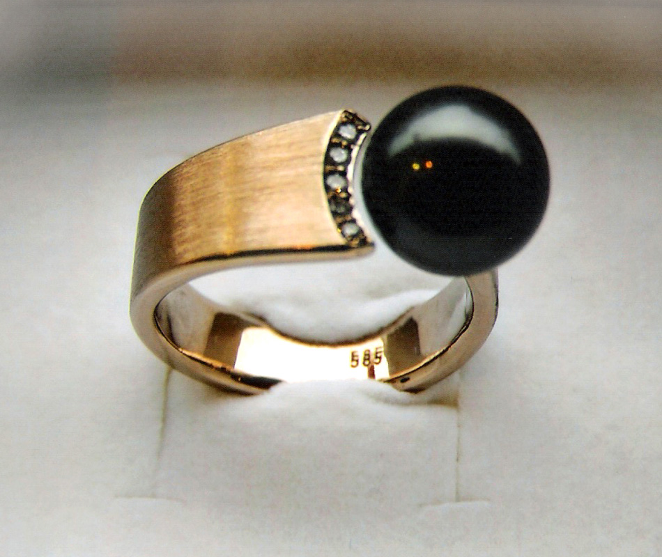 Weissgold Ring mit Tahitiperle und Brillanten